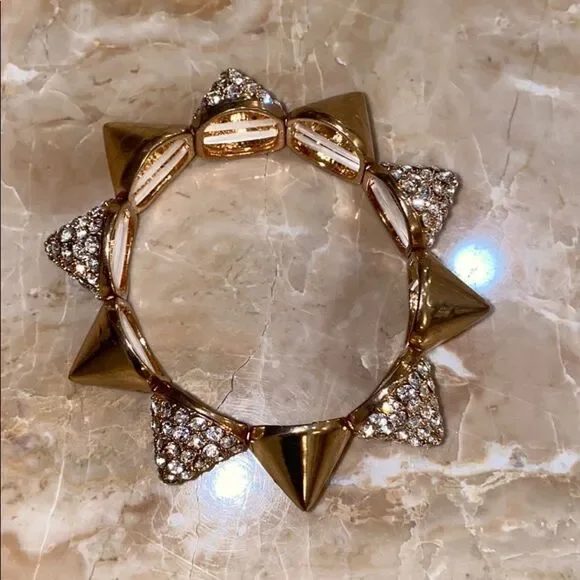 💕4 bracelets💕  - Picture 4 of 6